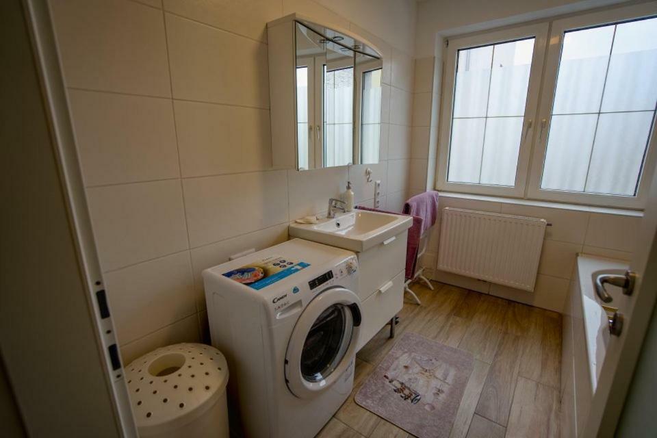 Salotto Di Lazia Appartement Bad Schallerbach Buitenkant foto